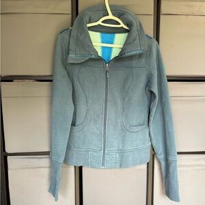 🍋 Lululemon Sweater